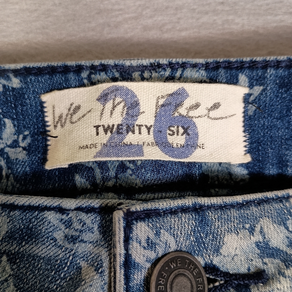 We The Free Dream Lover Floral AOP Boho Flare Cottagecore Rustic Size 26 Jeans - Picture 2 of 12